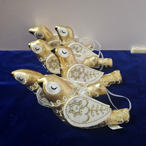 6 Gold & White Embroidered Turtle Doves of Peace Target Christmas Ornaments - Picture 1 of 9